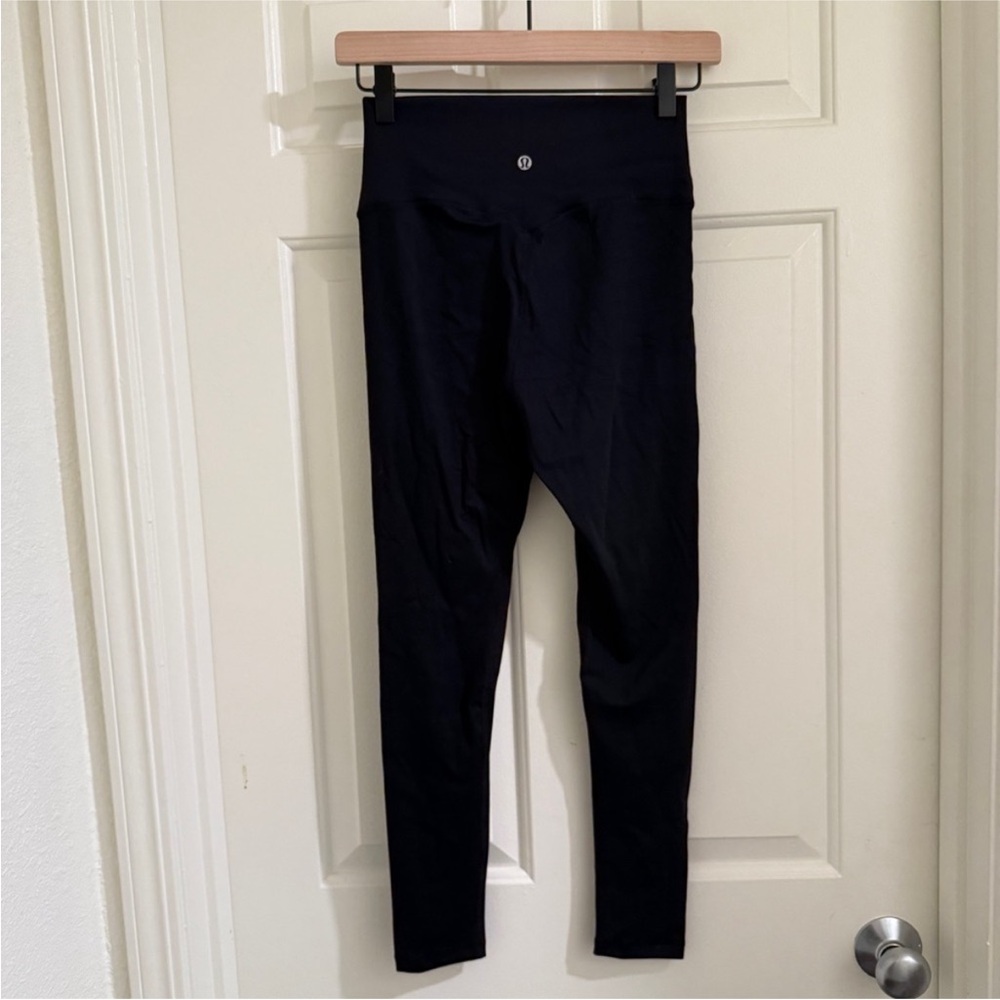 ✨NWT Lululemon Align black leggings
